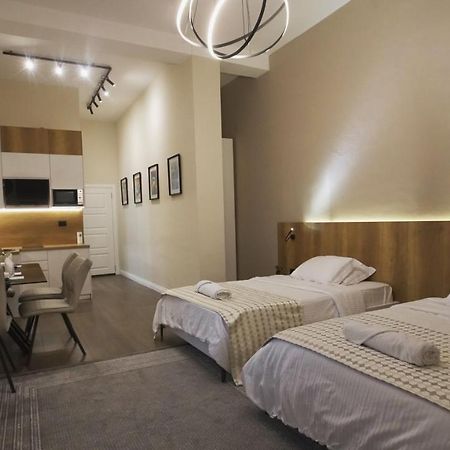 Daily Rent Studio Apartments Тирана Экстерьер фото