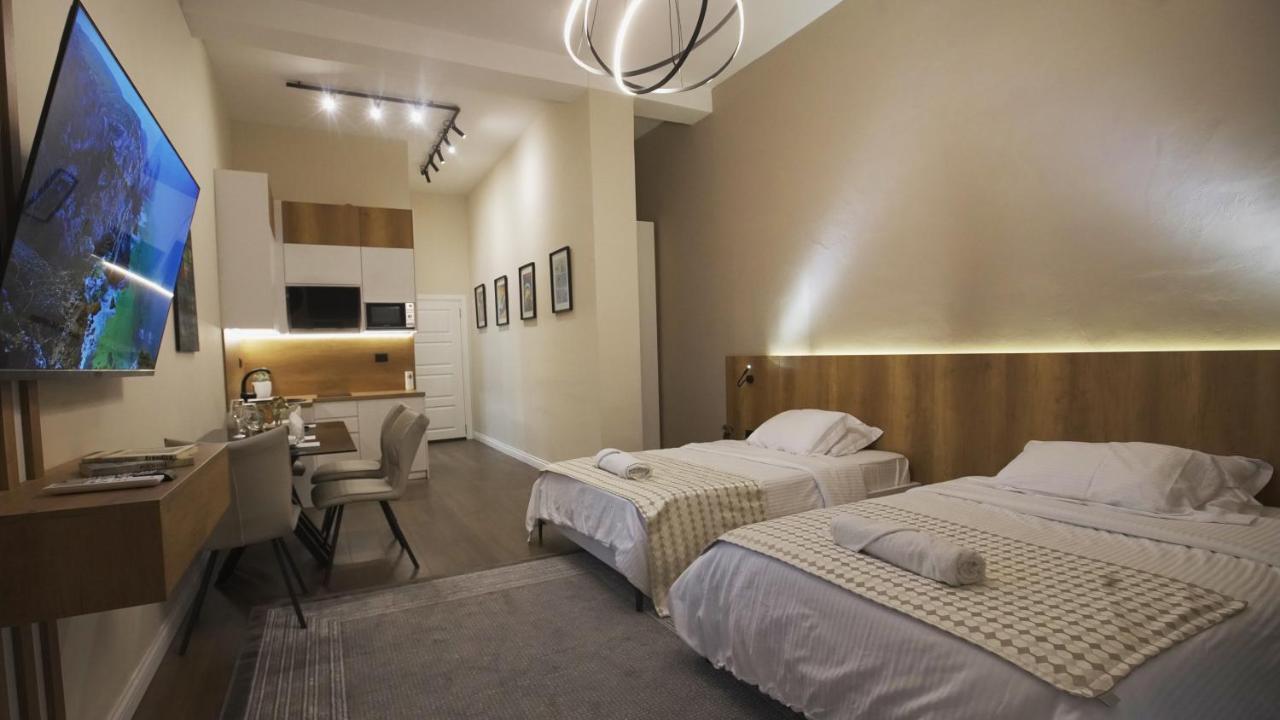 Daily Rent Studio Apartments Тирана Экстерьер фото