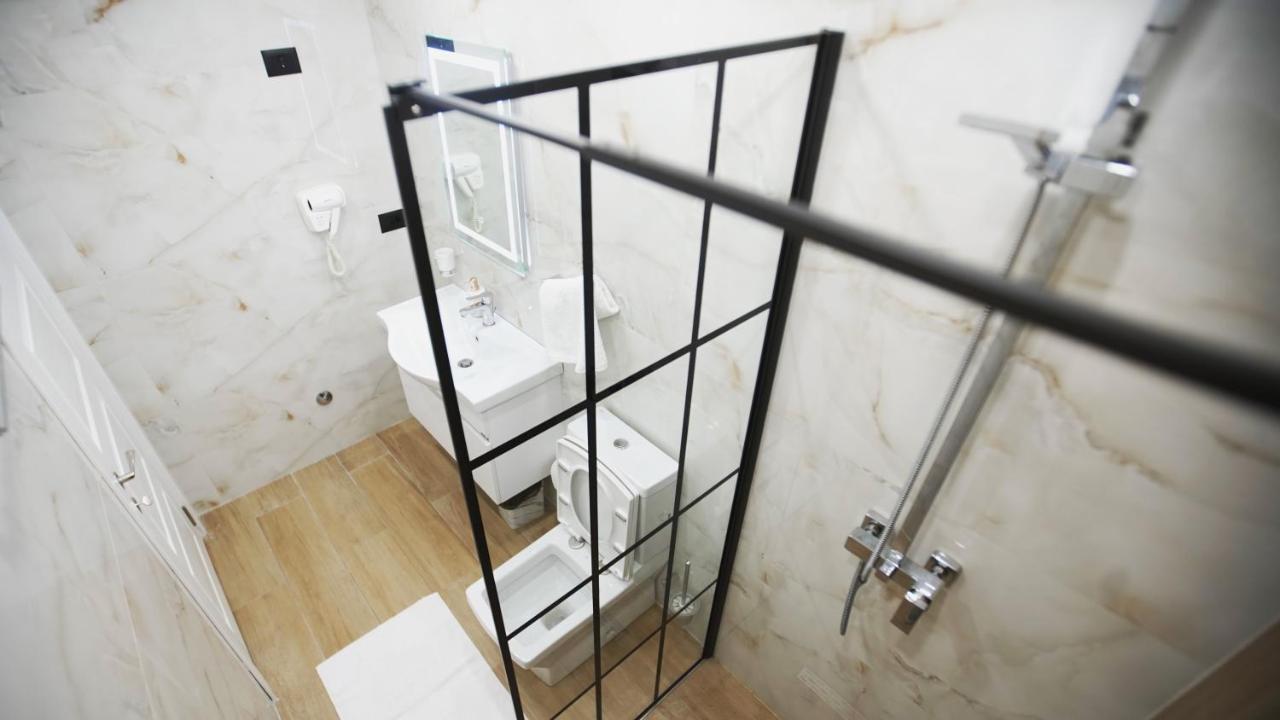 Daily Rent Studio Apartments Тирана Экстерьер фото