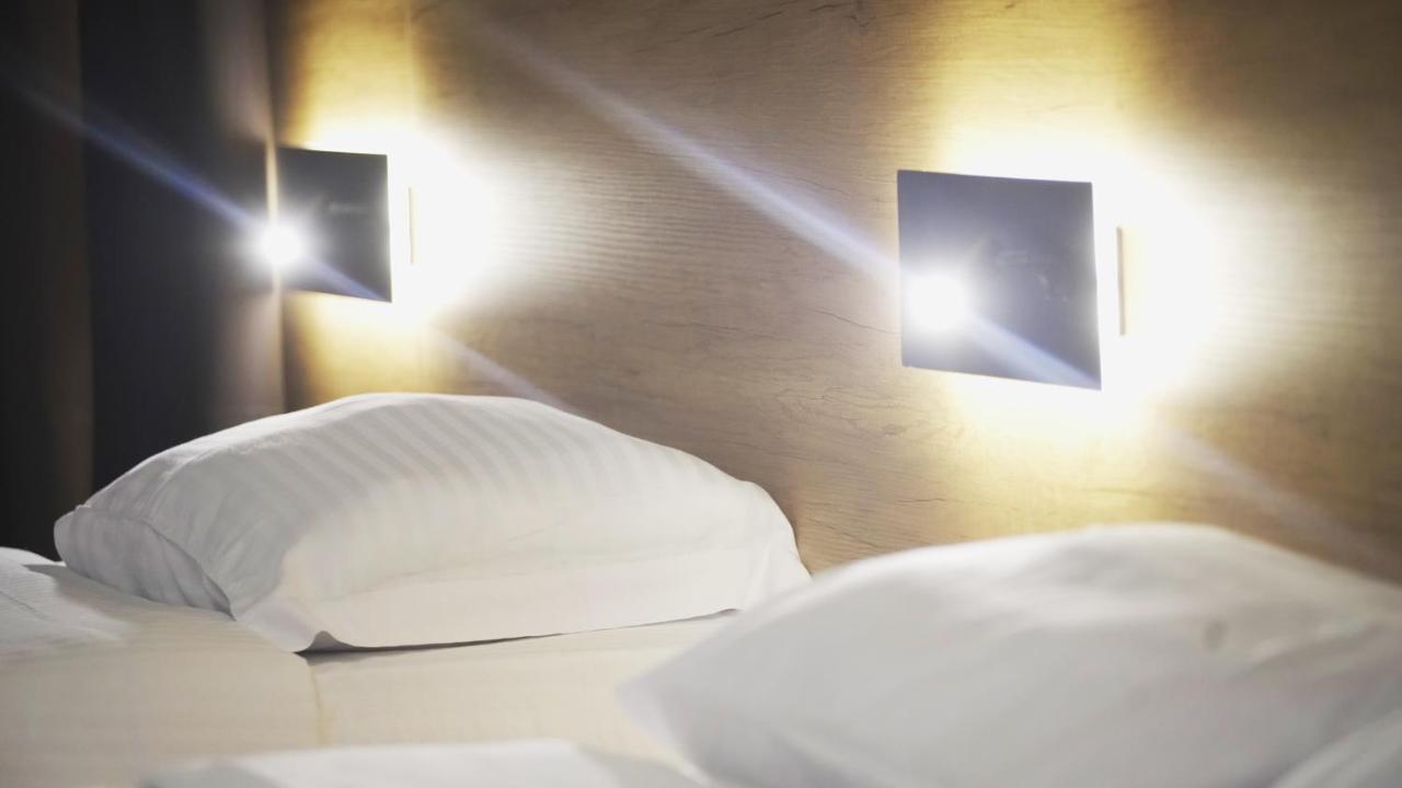 Daily Rent Studio Apartments Тирана Экстерьер фото